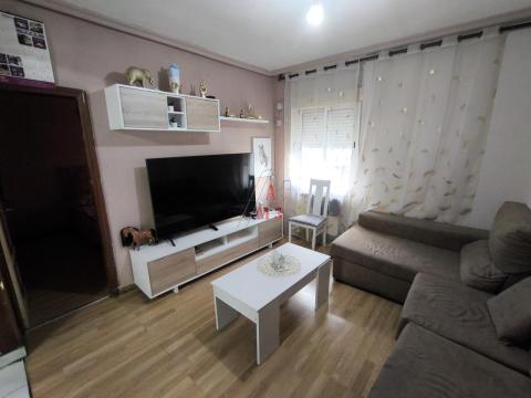 Piso de 68 m<sup style='color: #fff;'>2</sup> con 3 habitaciones y 1 baños en Dr. Fleming.